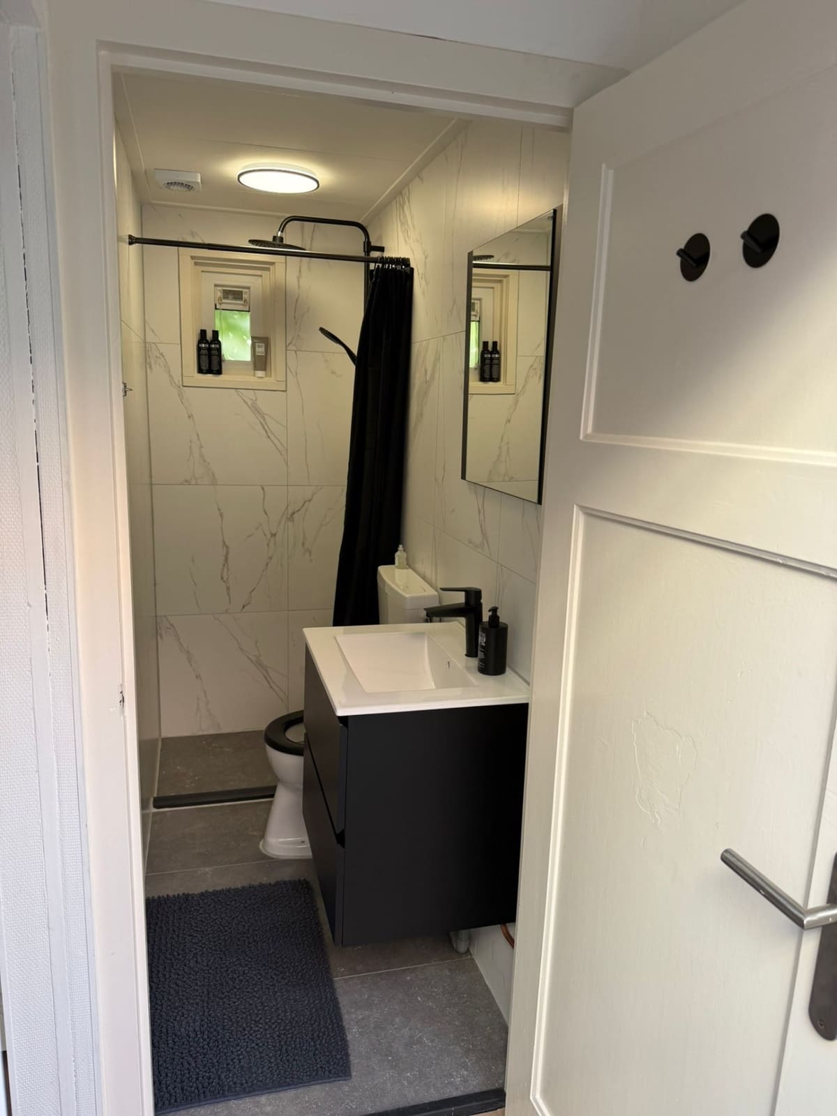 Badkamer met inloopdouche
